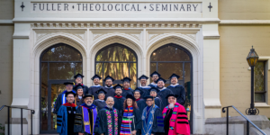 Ceremonia de graduación de la Maestría en Teología y Ministerio, y Maestría en Divinidades de Fuller