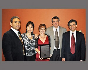 Portavoz obtuvo el galardón a Mejor Libro Original en Español 2011