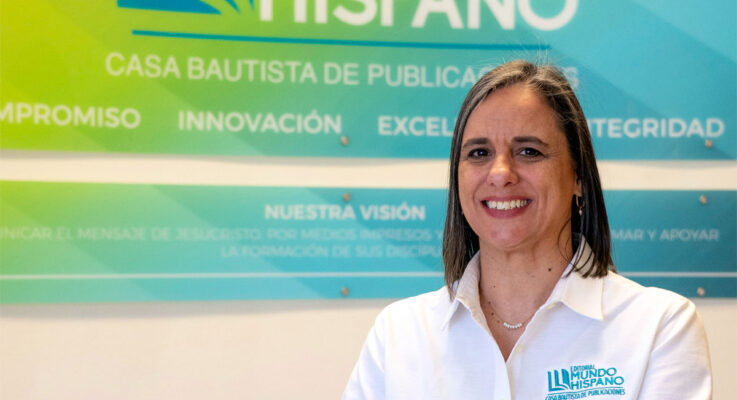 Custodiar la Palabra por más de un siglo: la visión de Editorial Mundo Hispano